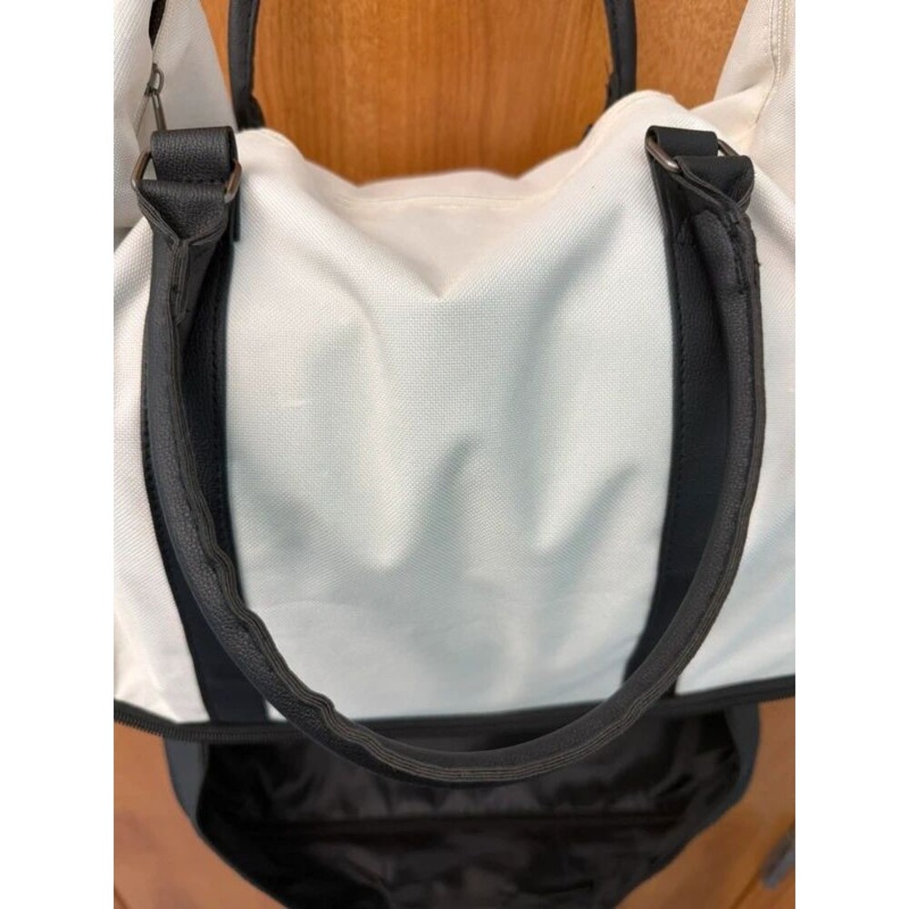 DSW minimalist white-black weekender duffel - Picture 10 of 16